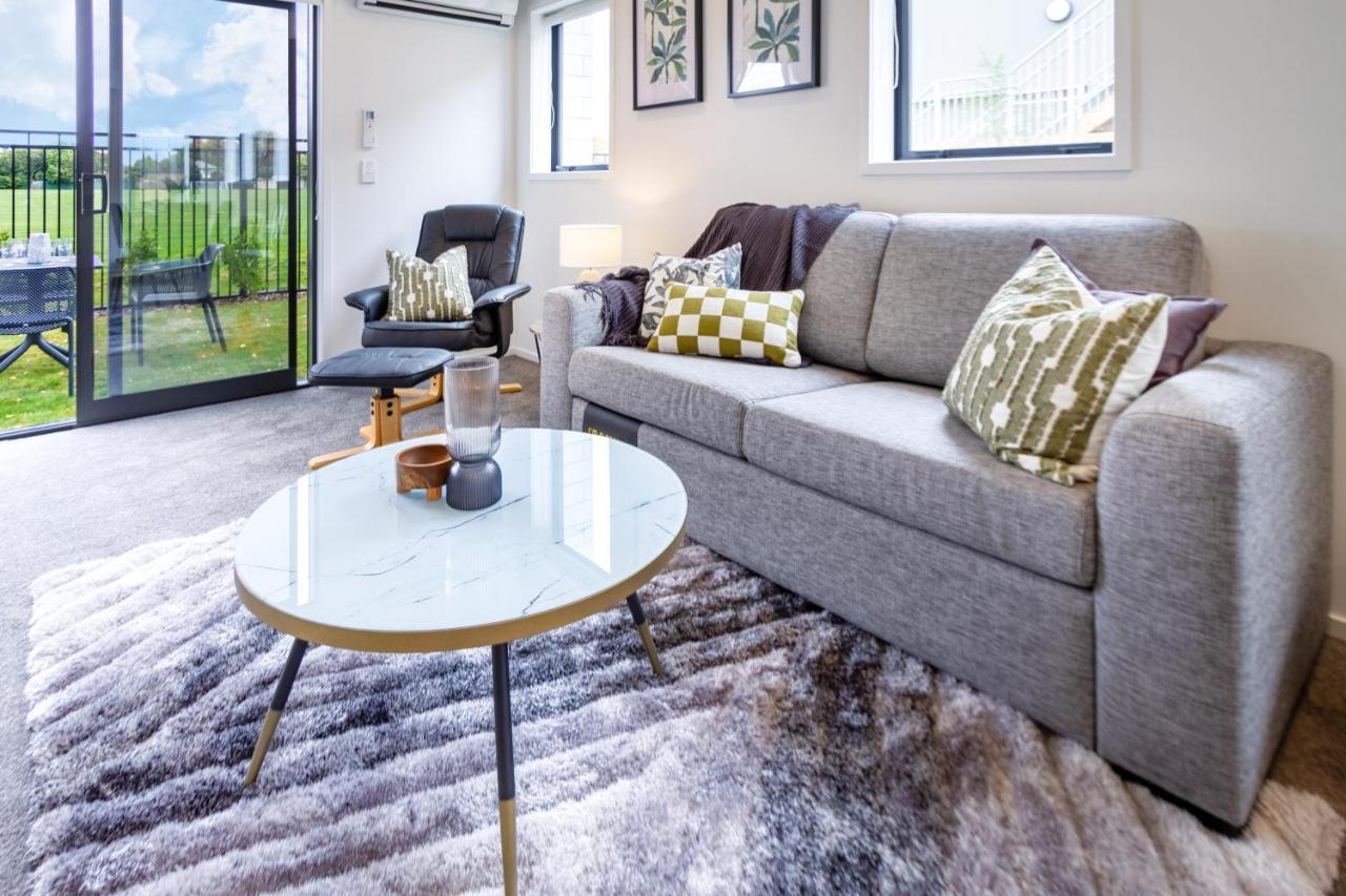 クライストチャーチPeaceful Park View Townhouse 2 Bed W/Carparkアパートメント エクステリア 写真